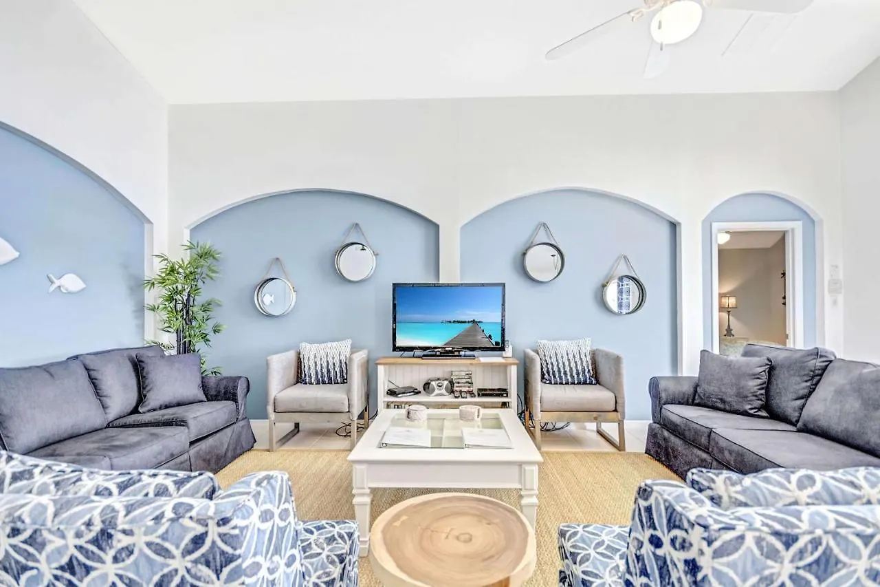 Beautifully Decorated Remodeled Pool Home Давенпорт