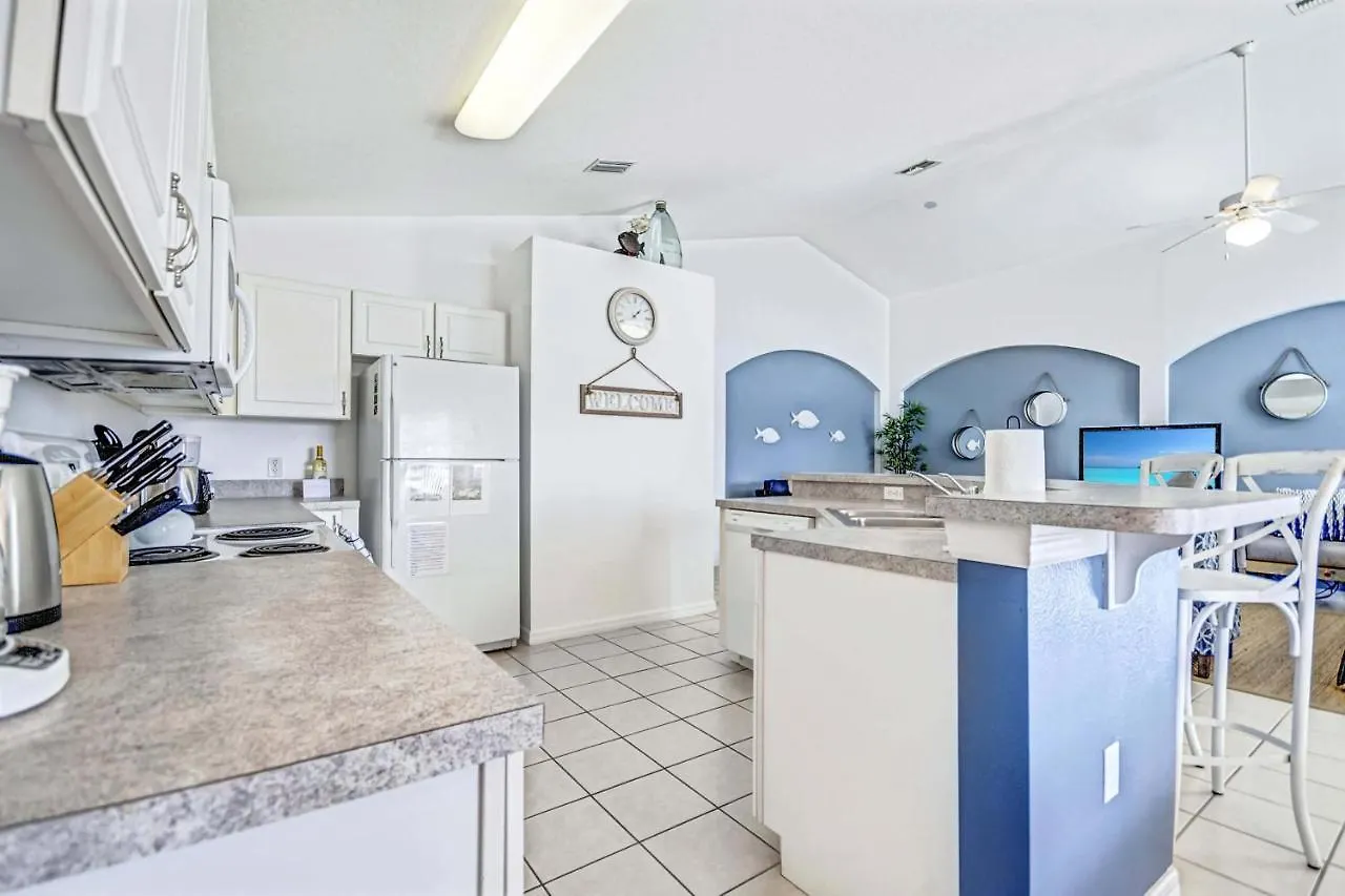 Дом отдыха Beautifully Decorated Remodeled Pool Home Давенпорт
