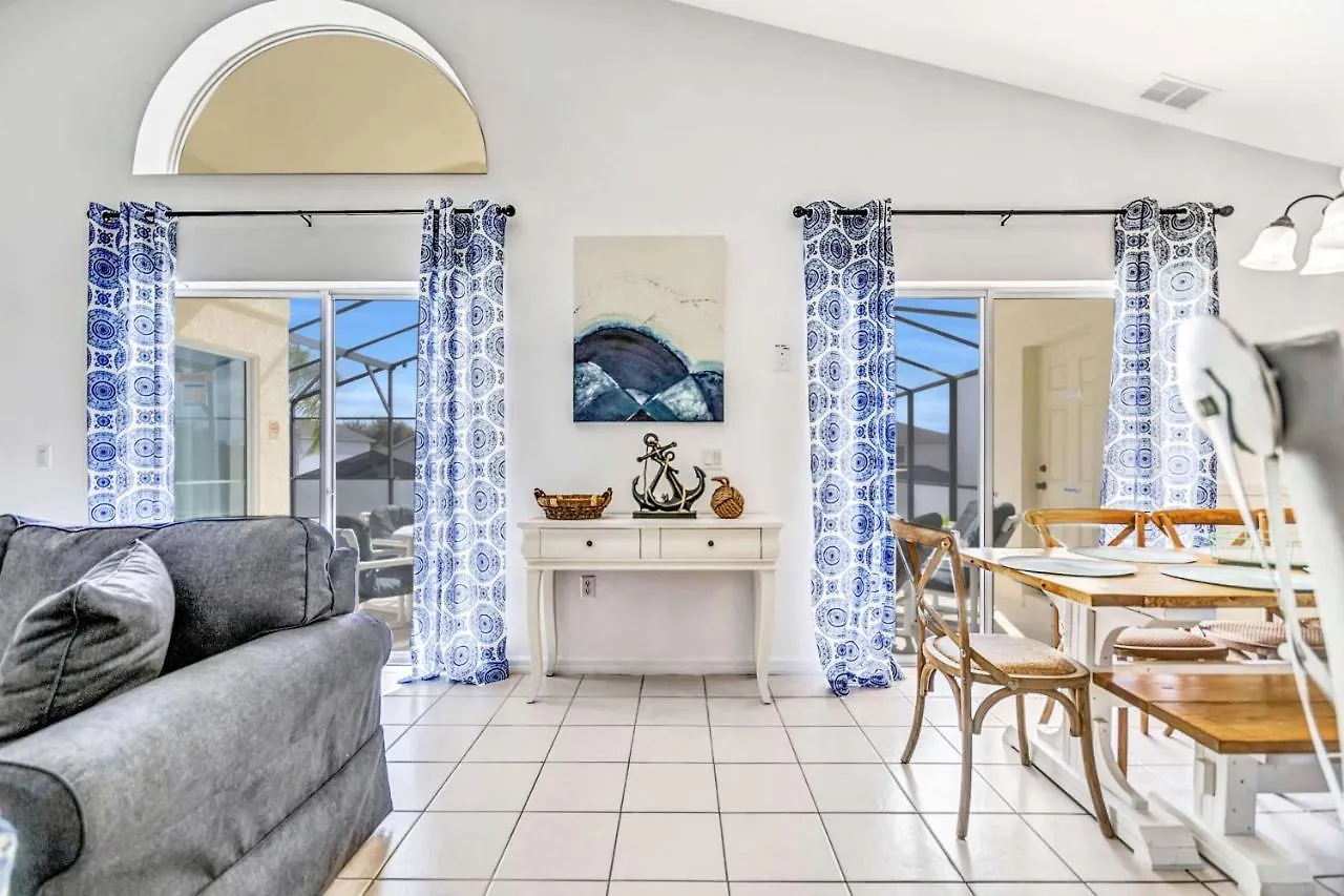 Beautifully Decorated Remodeled Pool Home Давенпорт